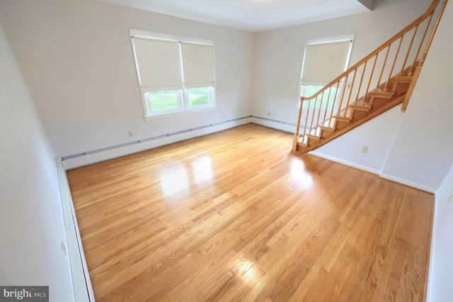 2056 BRIDGEVIEW RD, New Freedom, PA 17349
