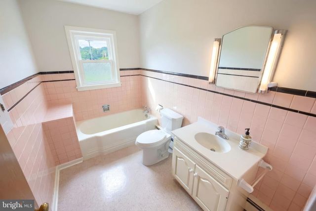 2056 BRIDGEVIEW RD, New Freedom, PA 17349