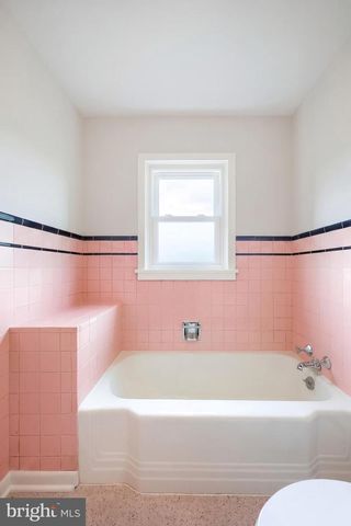 2056 BRIDGEVIEW RD, New Freedom, PA 17349