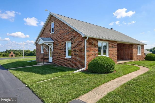 2056 BRIDGEVIEW RD, New Freedom, PA 17349