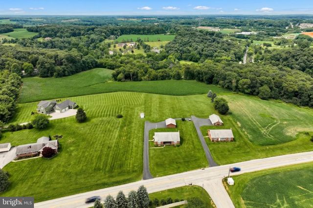 2056 BRIDGEVIEW RD, New Freedom, PA 17349