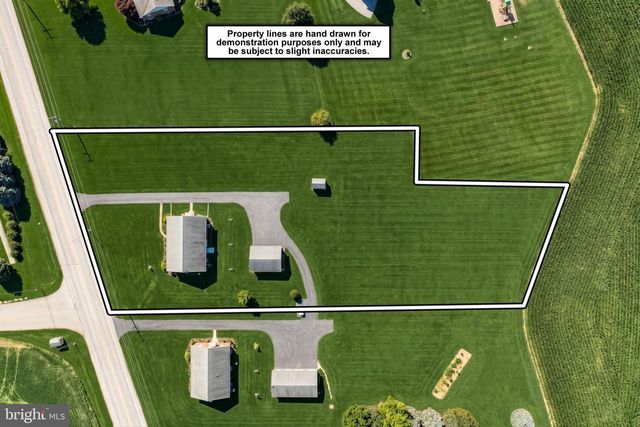 2056 BRIDGEVIEW RD, New Freedom, PA 17349