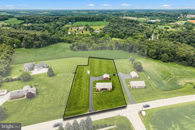 2056 BRIDGEVIEW RD, New Freedom, PA 17349