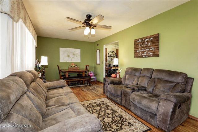 516 Poplar Street, Lakehurst, NJ 08733