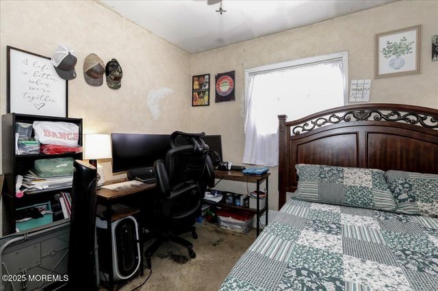 516 Poplar Street, Lakehurst, NJ 08733