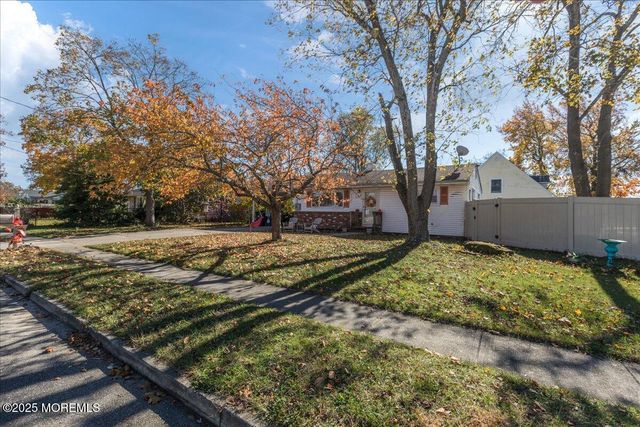 516 Poplar Street, Lakehurst, NJ 08733