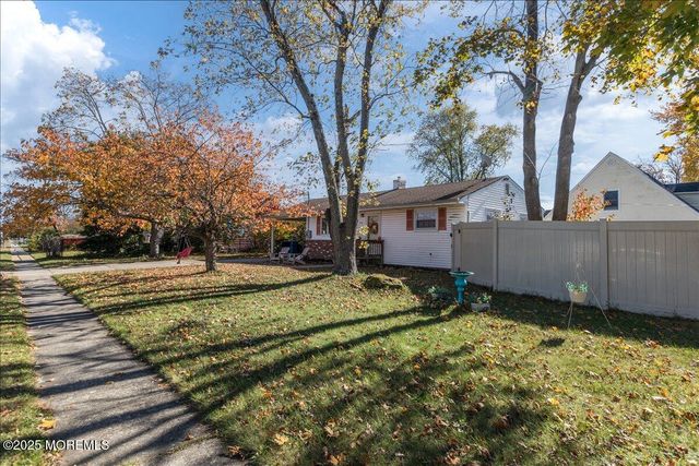 516 Poplar Street, Lakehurst, NJ 08733