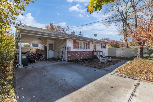 516 Poplar Street, Lakehurst, NJ 08733