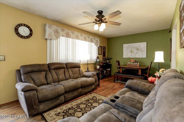 516 Poplar Street, Lakehurst, NJ 08733