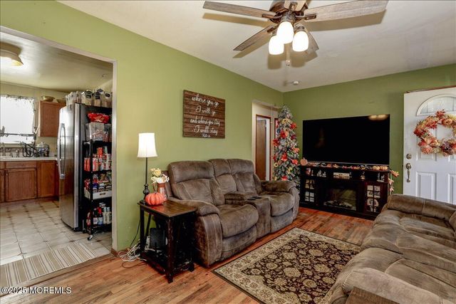 516 Poplar Street, Lakehurst, NJ 08733