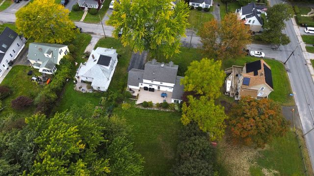 5 Field St, Auburn, MA 01501