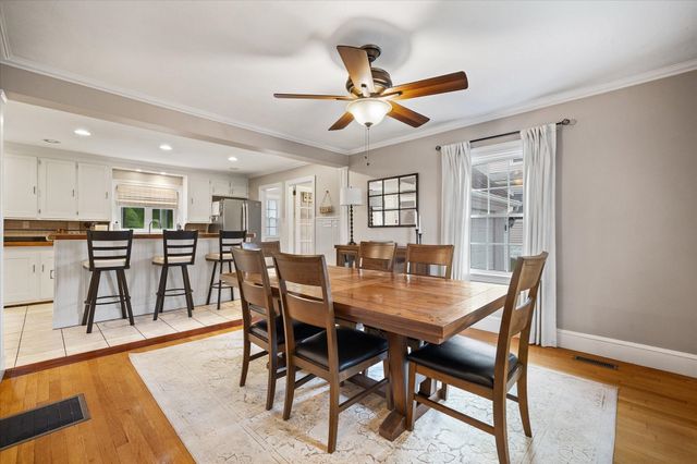 5 Field St, Auburn, MA 01501