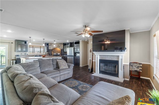 262 County Road 150, Hallettsville, TX 77964