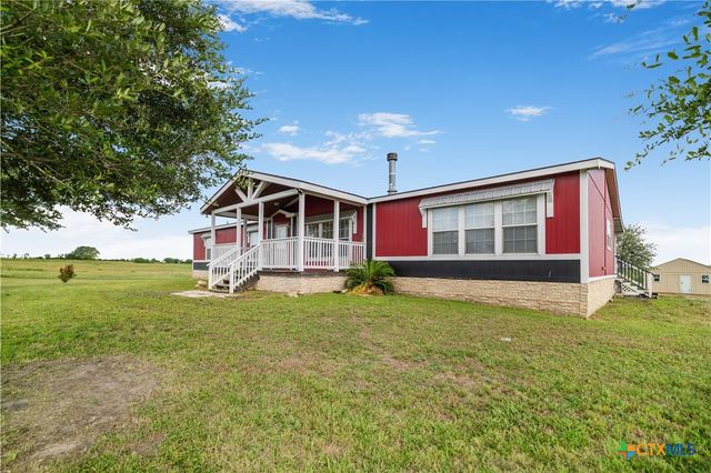 262 County Road 150, Hallettsville, TX 77964