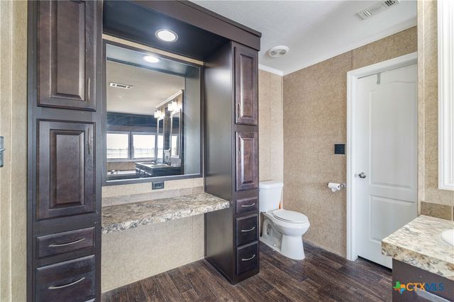 262 County Road 150, Hallettsville, TX 77964