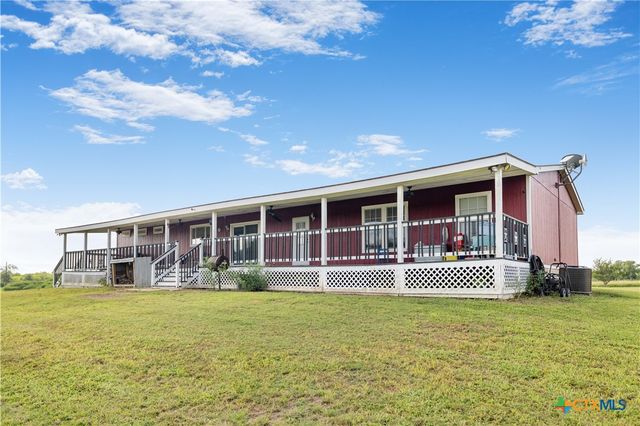 262 County Road 150, Hallettsville, TX 77964