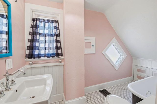 1110 S WEBSTER AVENUE, Green Bay, WI 54301