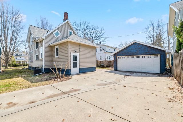 1110 S WEBSTER AVENUE, Green Bay, WI 54301