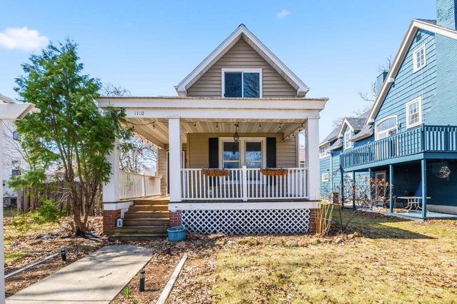 1110 S WEBSTER AVENUE, Green Bay, WI 54301