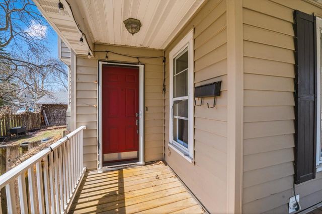1110 S WEBSTER AVENUE, Green Bay, WI 54301