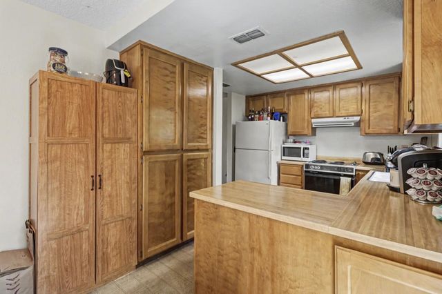 7429 Bestow Way, Sacramento, CA 95842