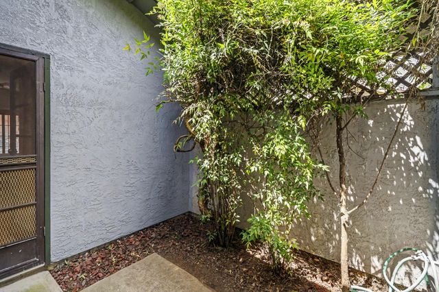 7429 Bestow Way, Sacramento, CA 95842