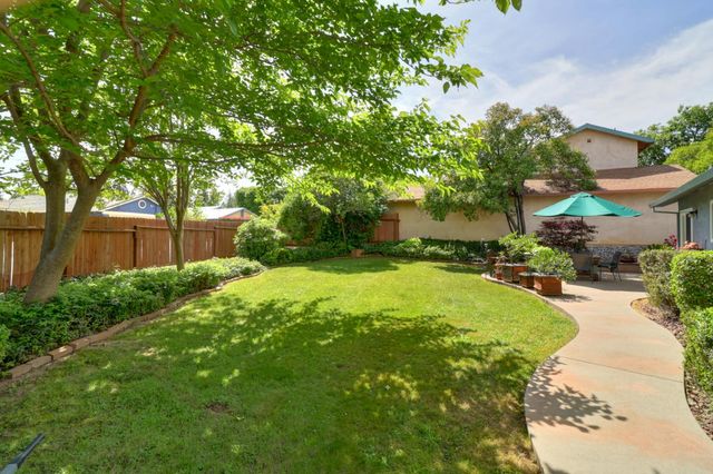 7429 Bestow Way, Sacramento, CA 95842