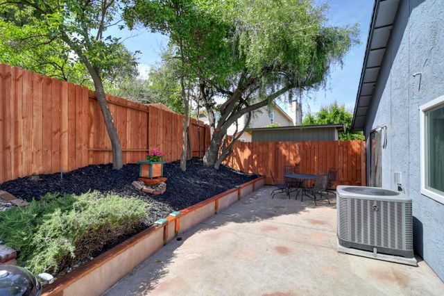 7429 Bestow Way, Sacramento, CA 95842