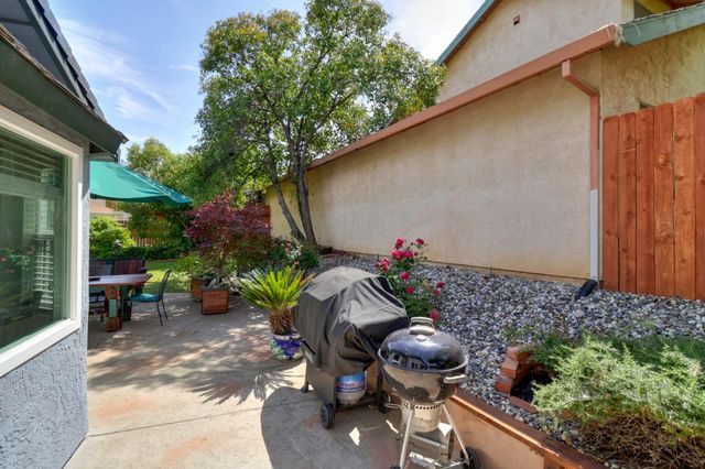 7429 Bestow Way, Sacramento, CA 95842