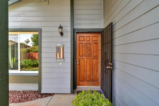 7429 Bestow Way, Sacramento, CA 95842
