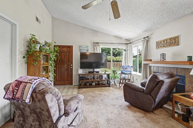 7429 Bestow Way, Sacramento, CA 95842