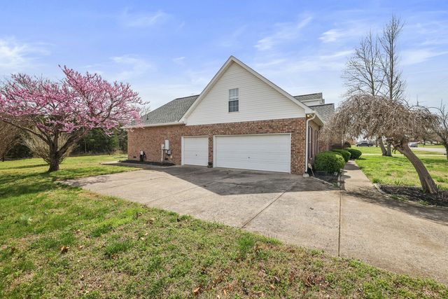 308 Autumn Glen Dr, Murfreesboro, TN 37129