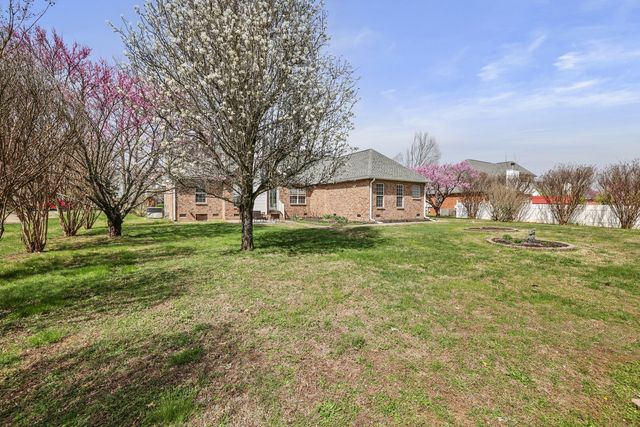 308 Autumn Glen Dr, Murfreesboro, TN 37129