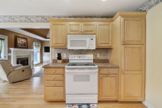 308 Autumn Glen Dr, Murfreesboro, TN 37129