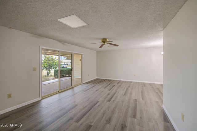 9915 W NEWPORT Drive, Sun City, AZ 85351