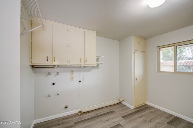 9915 W NEWPORT Drive, Sun City, AZ 85351