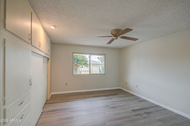 9915 W NEWPORT Drive, Sun City, AZ 85351