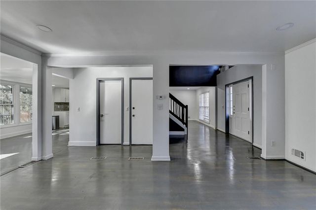 525 ABERNATHY Road, Sandy Springs, GA 30328