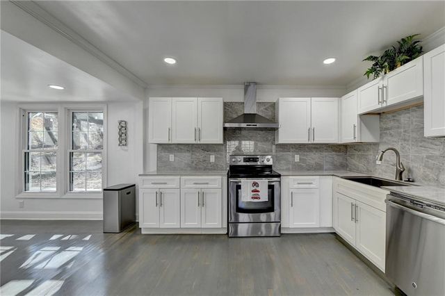 525 ABERNATHY Road, Sandy Springs, GA 30328