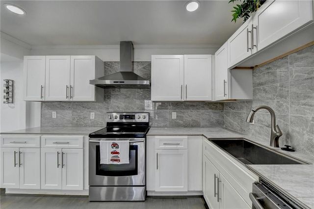 525 ABERNATHY Road, Sandy Springs, GA 30328