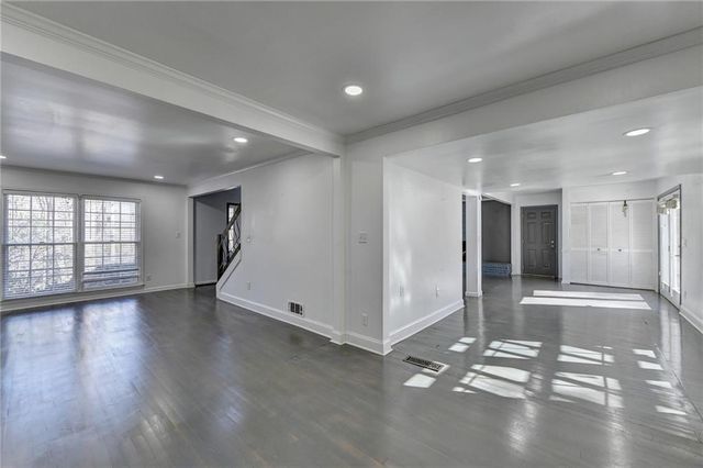 525 ABERNATHY Road, Sandy Springs, GA 30328