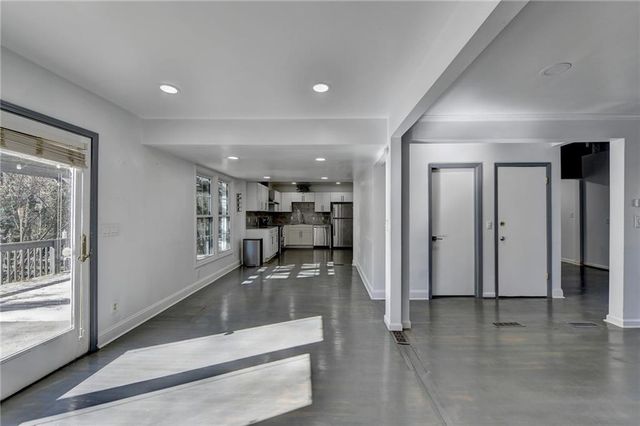 525 ABERNATHY Road, Sandy Springs, GA 30328