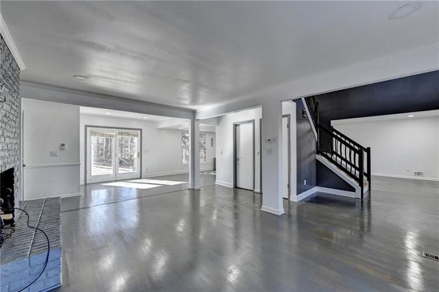 525 ABERNATHY Road, Sandy Springs, GA 30328