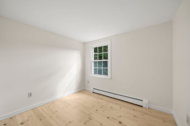 32 Grandview Dr, Plymouth, MA 02360