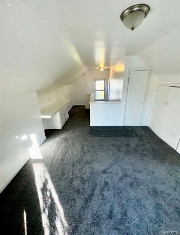 15300 Faircrest Street, Detroit, MI 48205