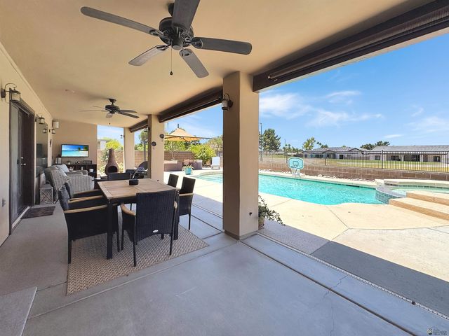 10282 S Del Rey Dr, Yuma, AZ 85367