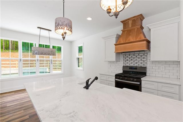 151 Palisade Drive, Rydal, GA 30171