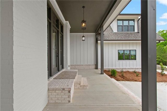 151 Palisade Drive, Rydal, GA 30171