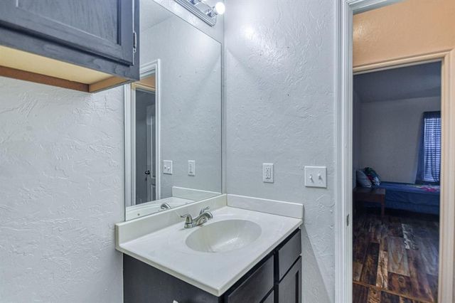 11824 NW 131st Street, Piedmont, OK 73078