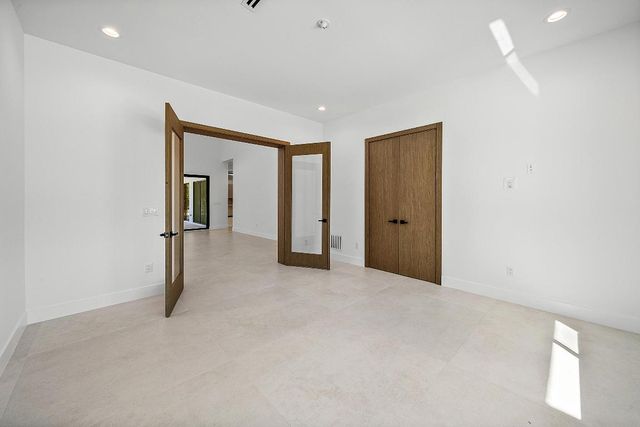 14817 Paddock Drive, Wellington, FL 33414